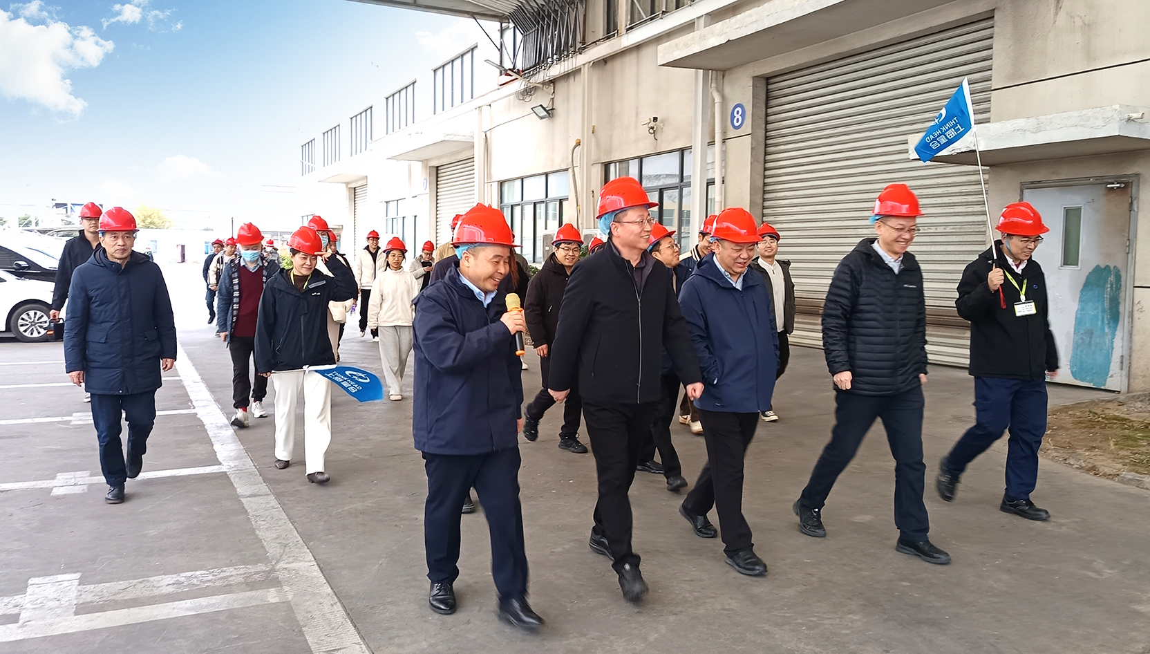 1766114826990783.jpg 77a129de81b4ad4fabd7b494d705a4a1.jpg